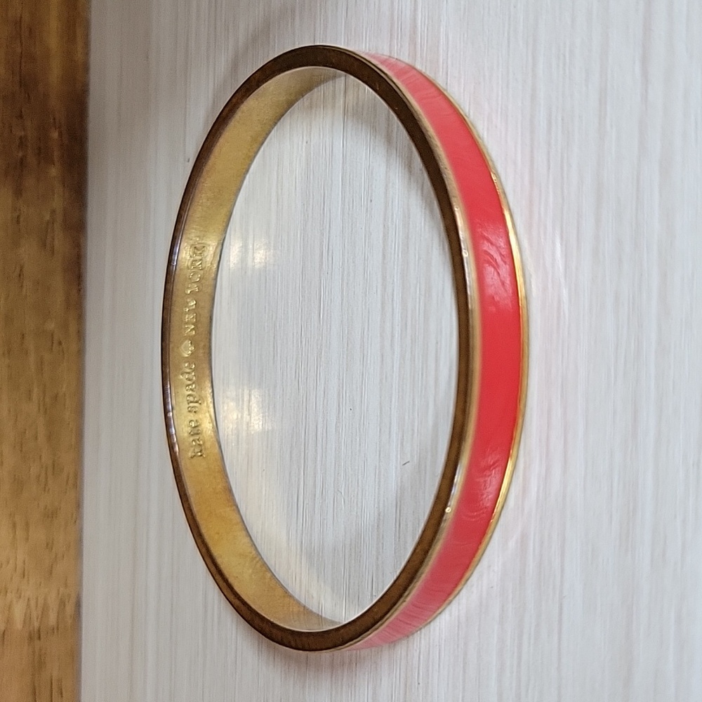 KATE SPADE RED ENAMEL BANGLE